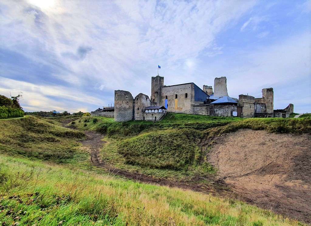 Complejo del castillo de Estonia en Rakvere rompecabezas en línea