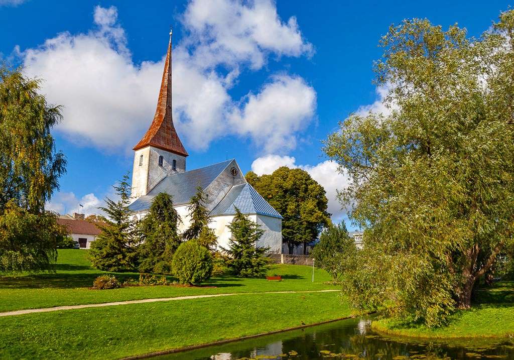 Естония Църква Раквере онлайн пъзел