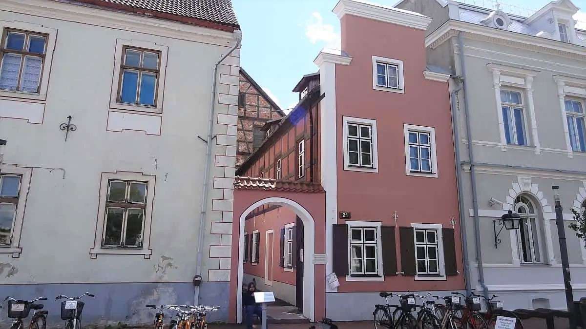 Centro storico dell'Estonia Pärnu puzzle online