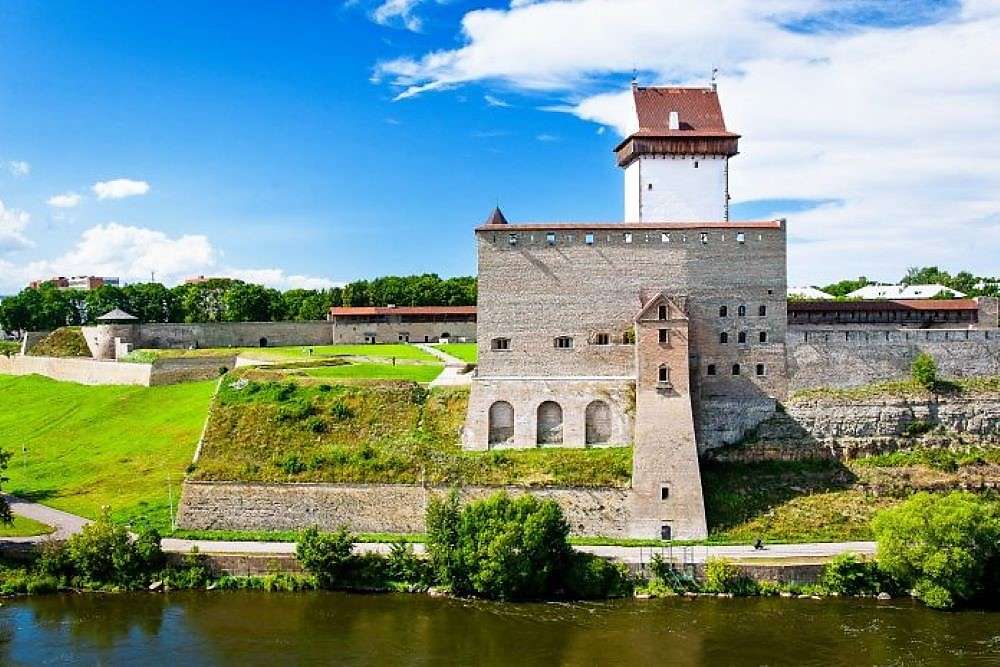 Észtország Narva Hermann erőd online puzzle