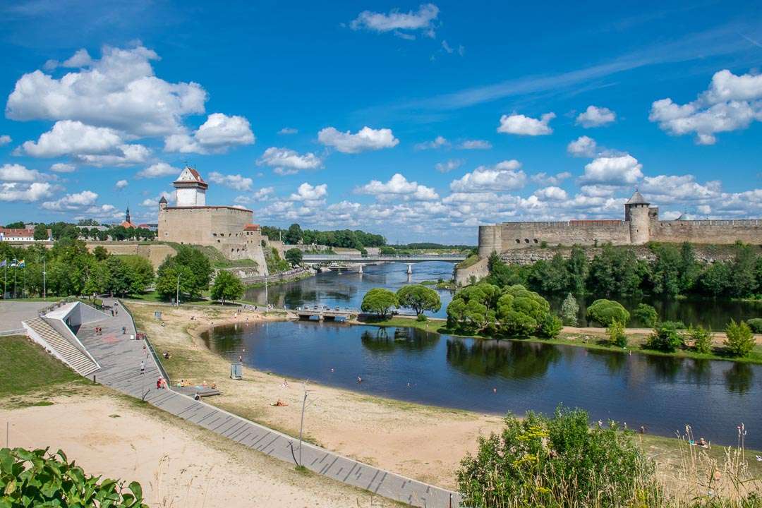 Estland Narva Hermanns fästning pussel på nätet