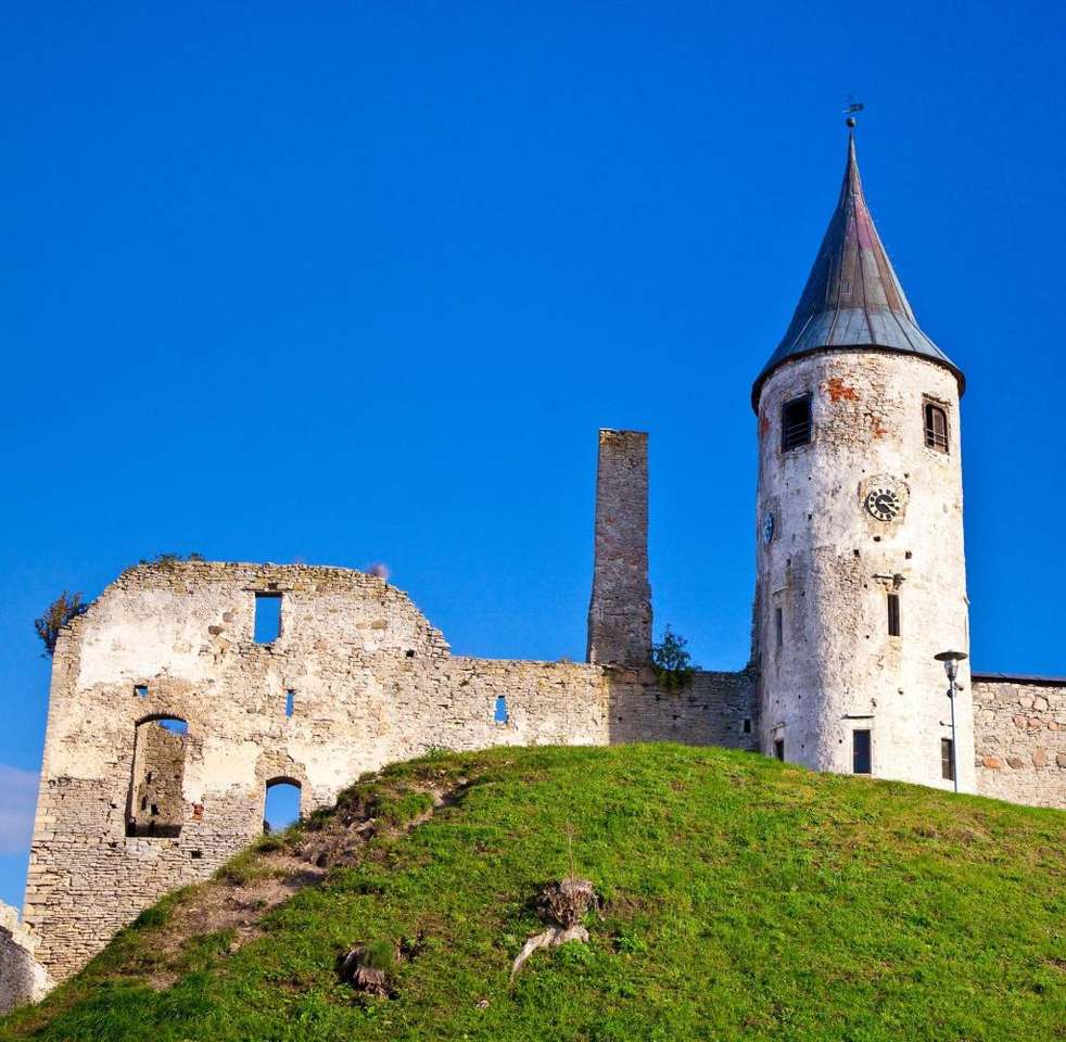 Эстония Комплекс старого замка Хаапсалу пазл онлайн