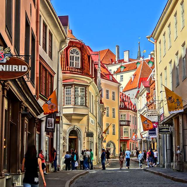 Столиця Естонії Таллінн пазл онлайн