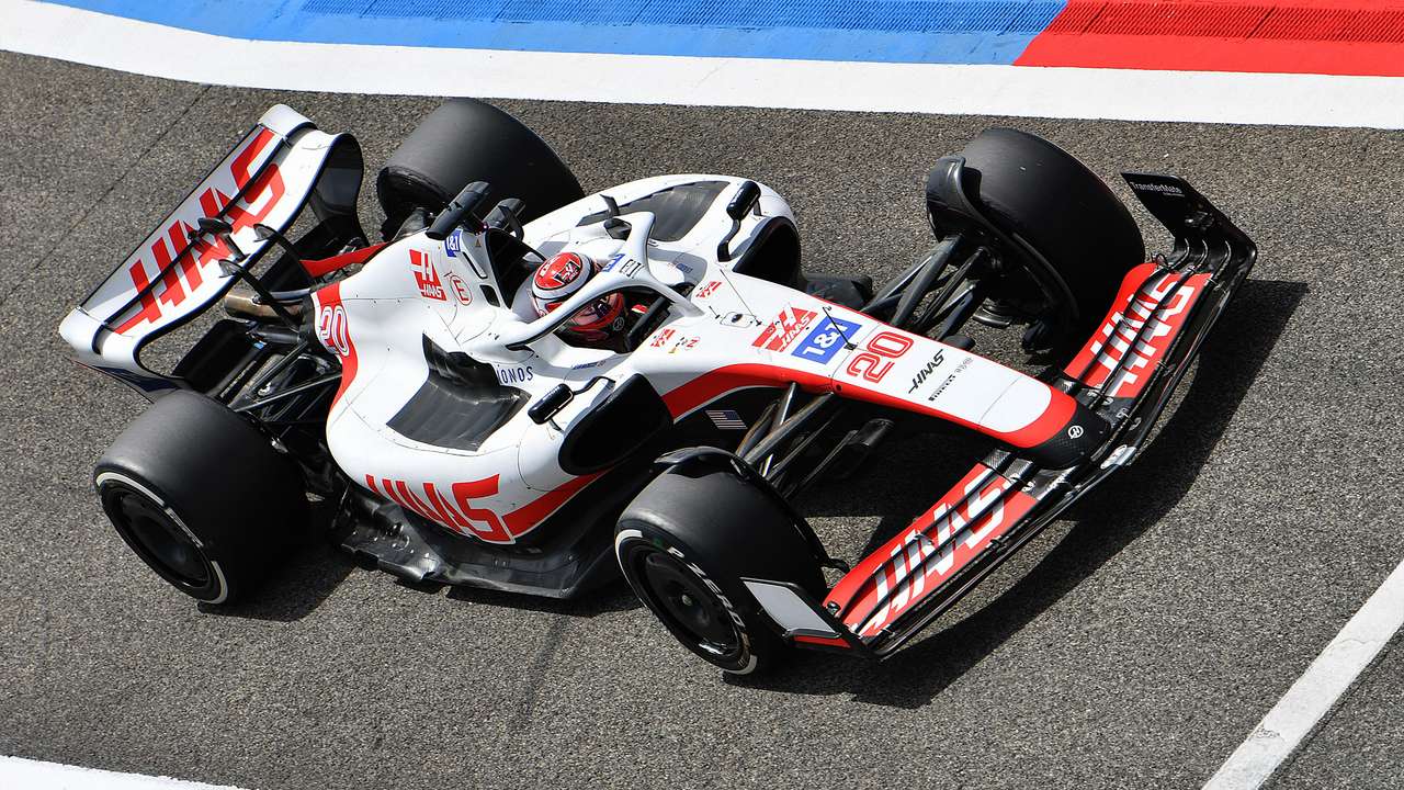 2022 Haas VF-22 jigsaw puzzle online