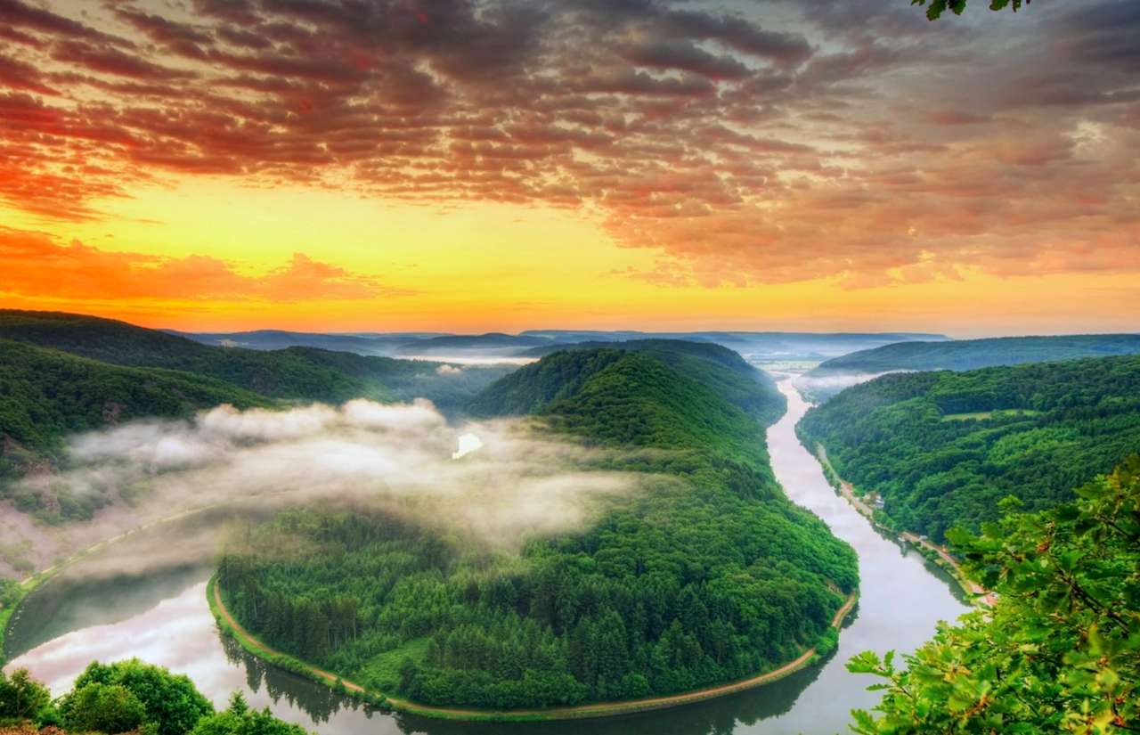 ドイツ - ザール川のループ ザール川のループ ジグソーパズルオンライン