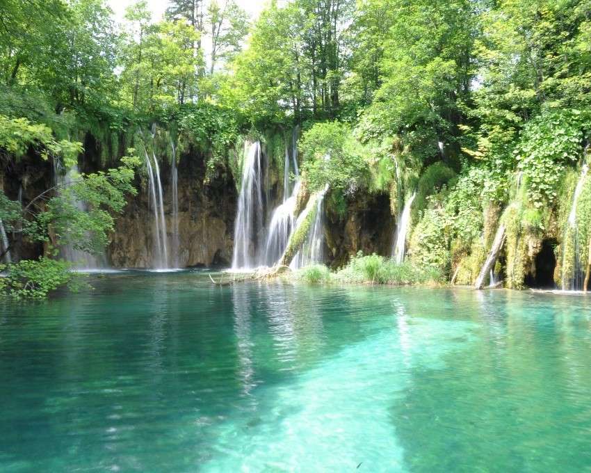 озеро в хорватии онлайн-пазл
