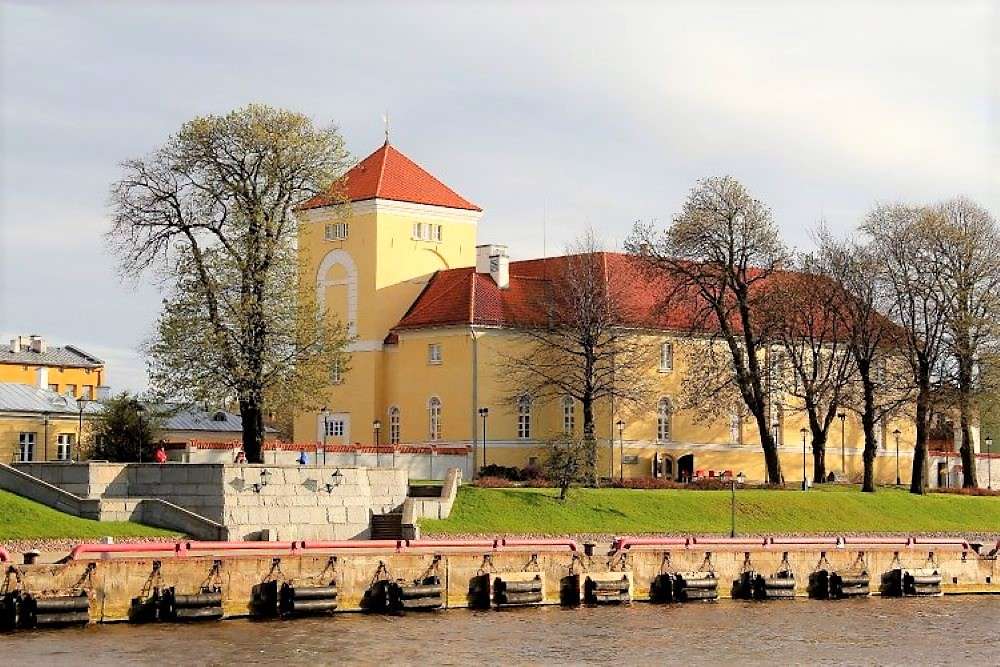 Lotyšský zámecký komplex Ventspils skládačky online