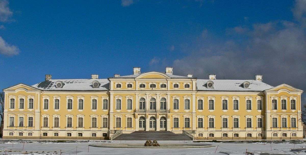 Латвия Рундальский дворец пазл онлайн