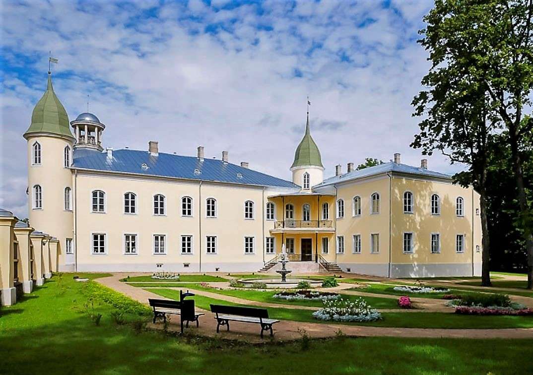 Ensemble du château de Krustpils en Lettonie puzzle en ligne