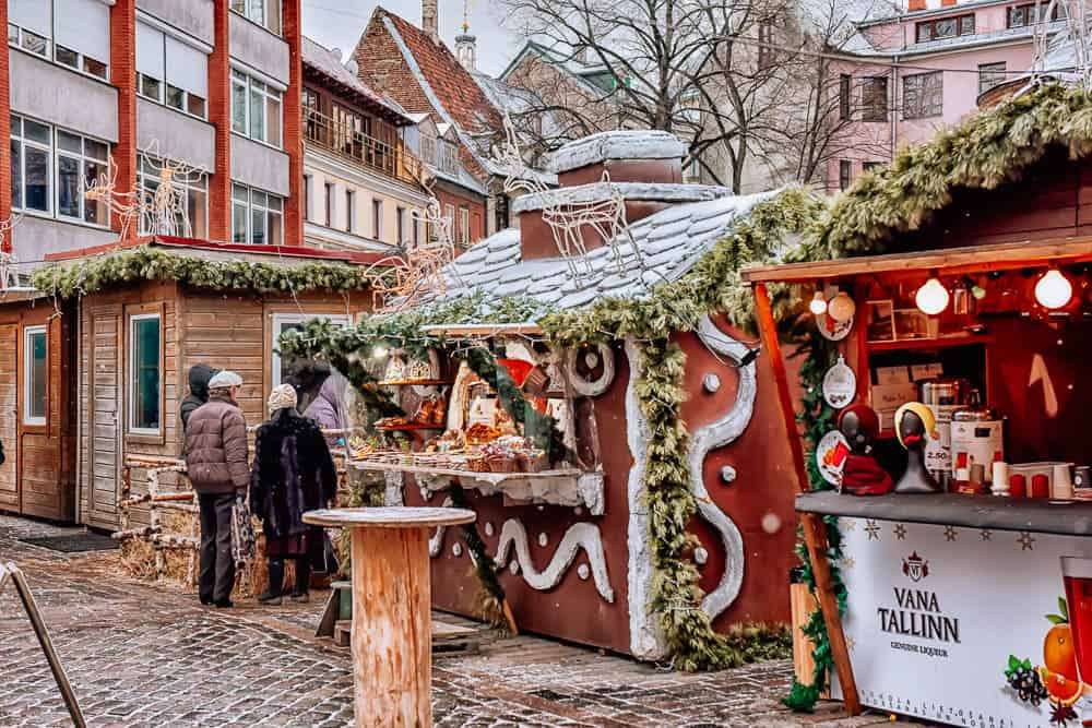 Mercado navideño de Riga en Letonia rompecabezas en línea