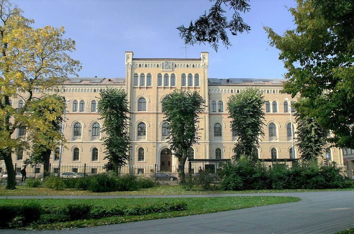 Латвия Рижски университет онлайн пъзел