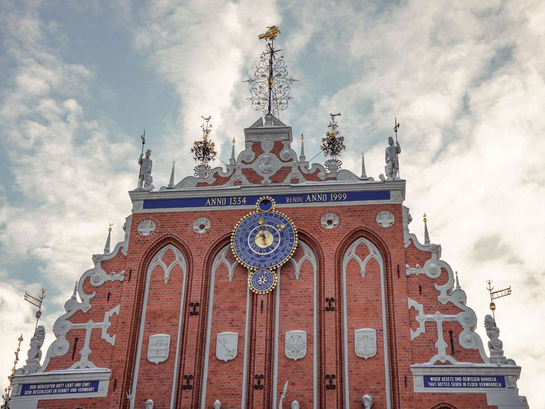 Letônia Riga Schwarzhaupterhaus puzzle online