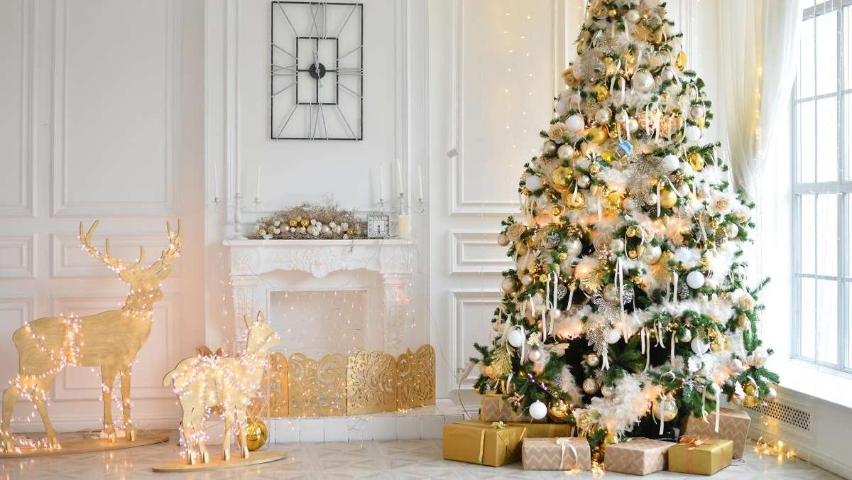 Красивая новогодняя елка в стиле 1 онлайн-пазл