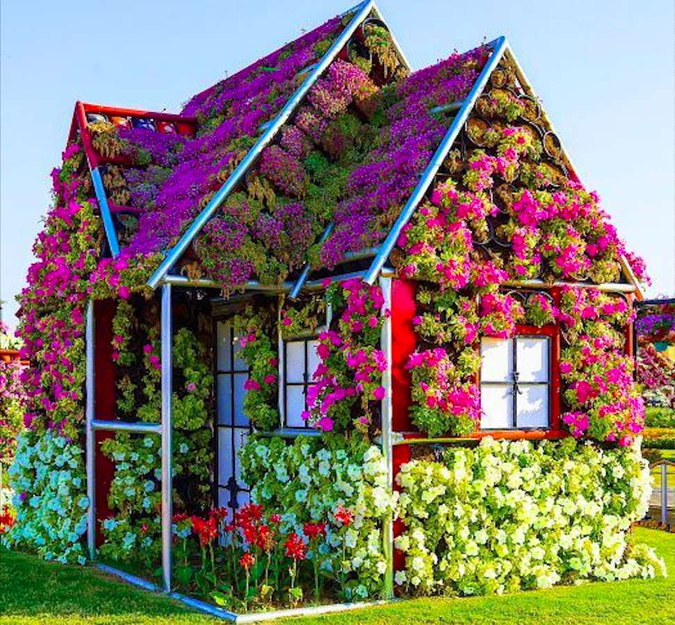 Úžasný květinový dům skládačky online