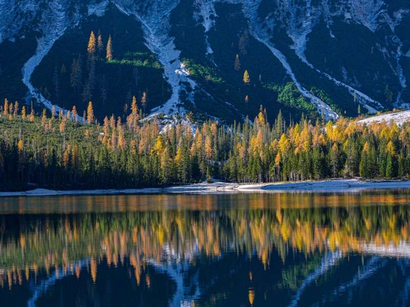 Itálie-Tyrolsko-jezero Braies, žádný zázrak přírody skládačky online