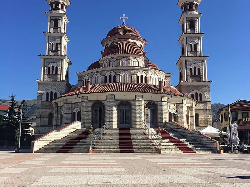 Albánie, katedrála vzkříšení Krista skládačky online