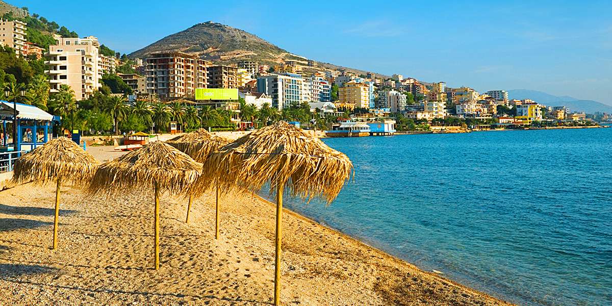 Пляж в Албании пазл онлайн
