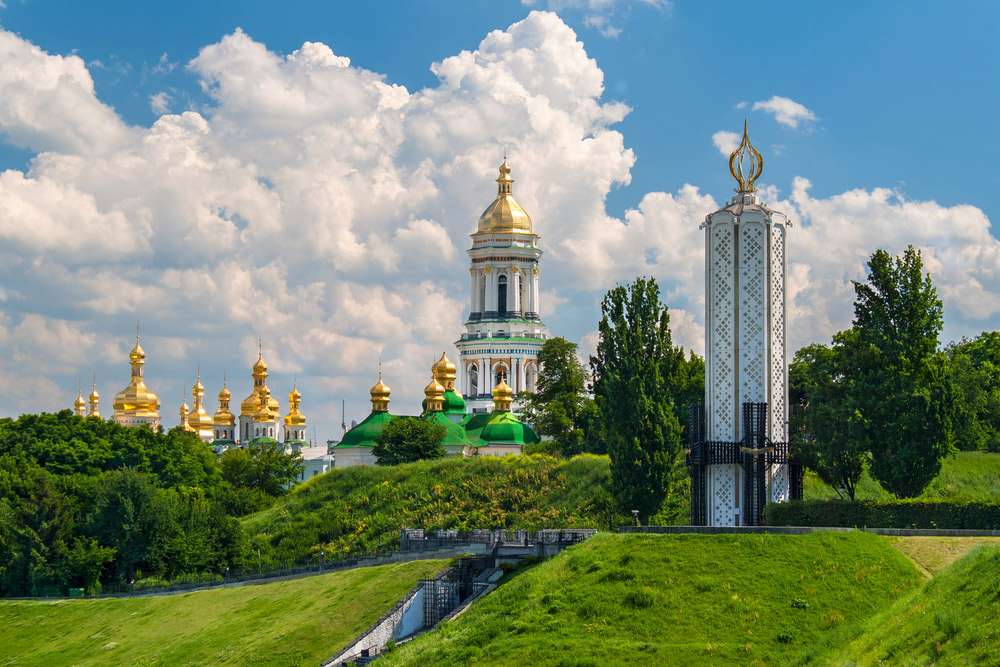 Ukraine before the war Kyiv Cave Monastery online puzzle