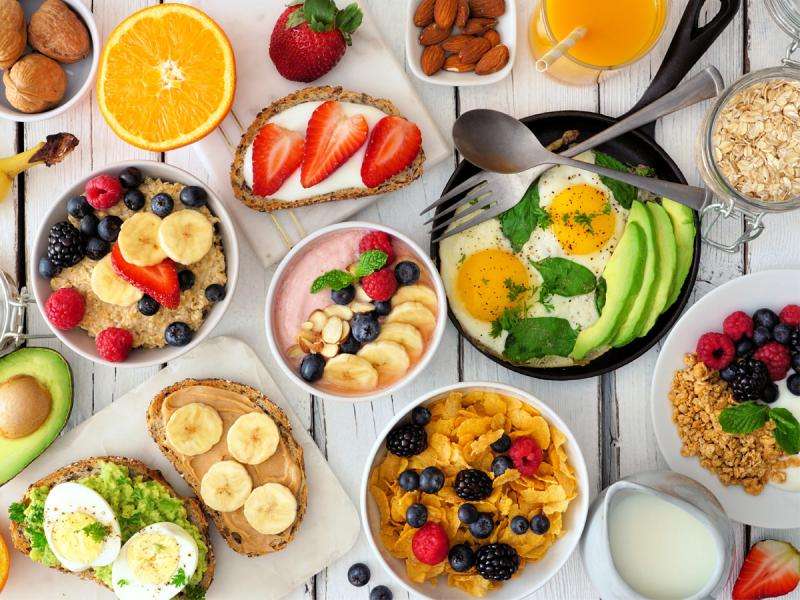 Desayuno saludable con fruta rompecabezas en línea