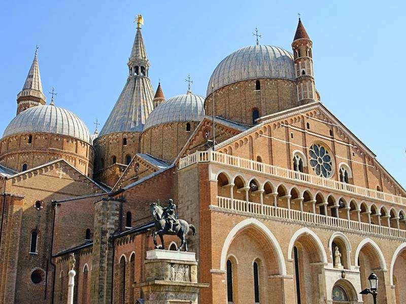 Basiliek. Italië online puzzel