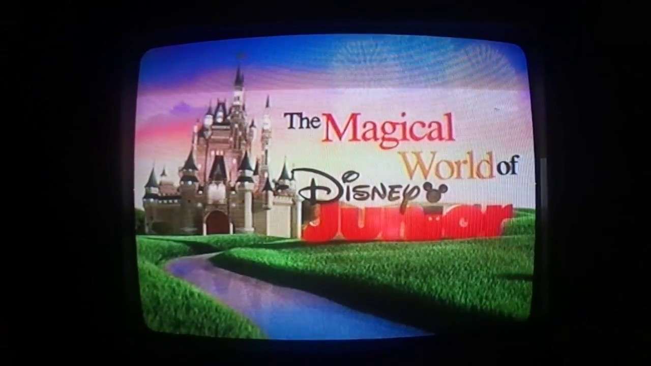 Theo magický svět Disney junior online puzzle