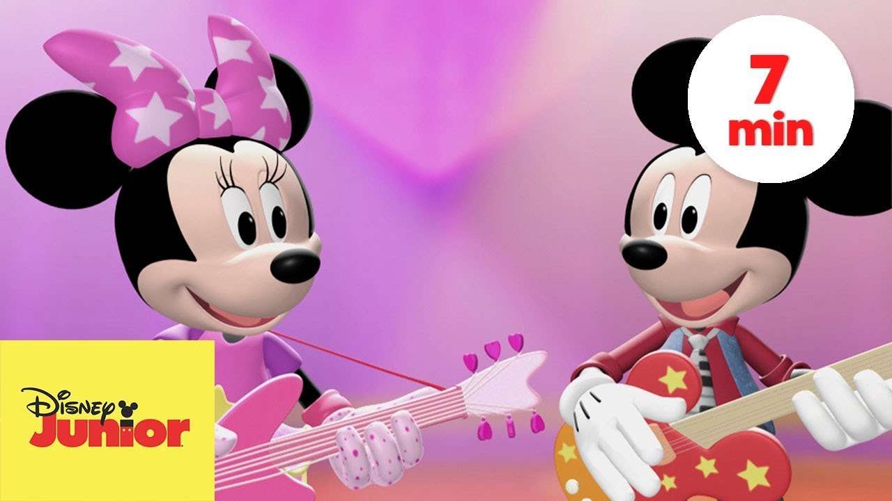 Mickey a Minnie hrají na kytaru Disney junior en 7 online puzzle