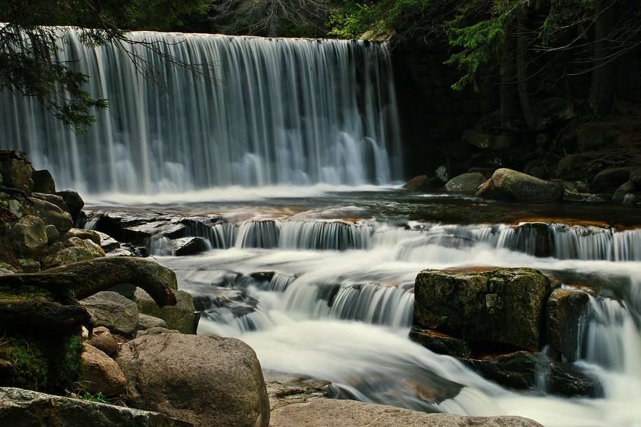 Wild waterfall in Karpacz jigsaw puzzle online