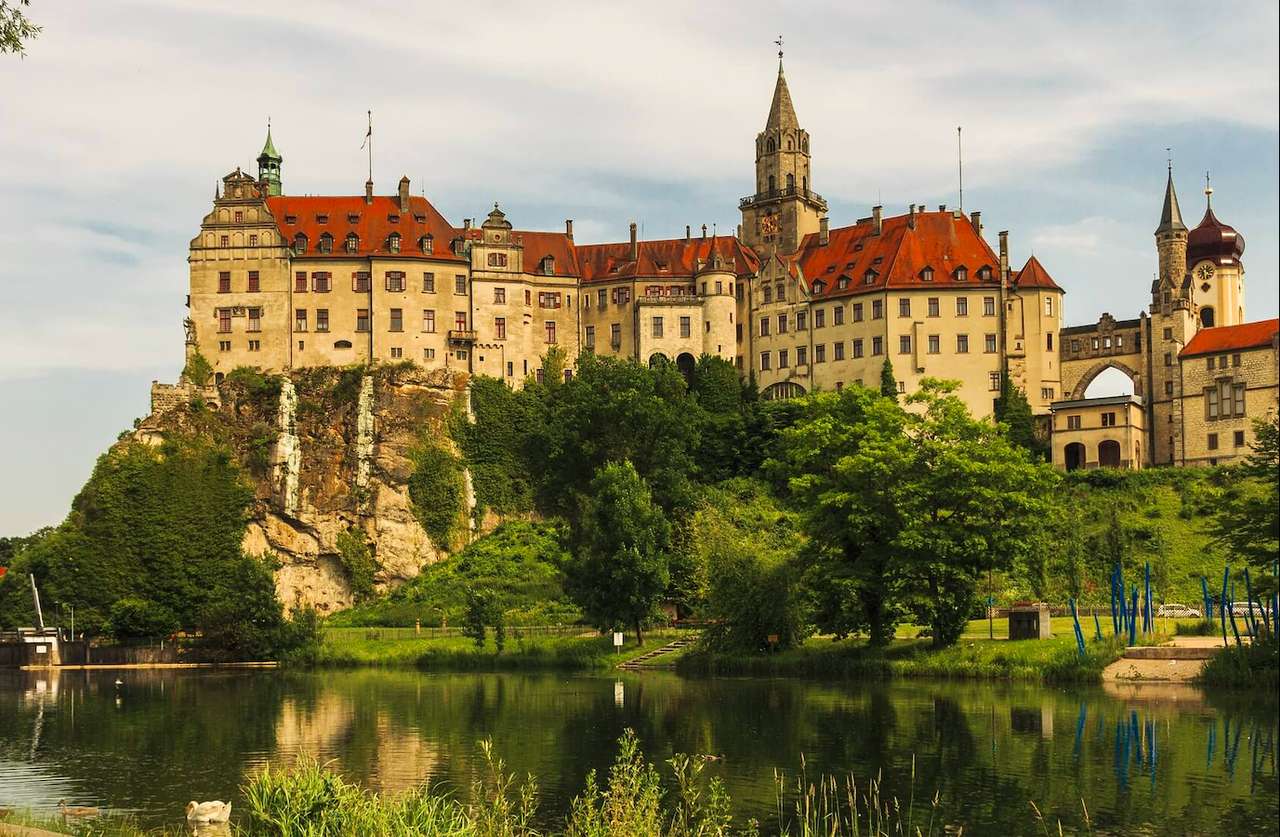 Німеччина - красивий замок Зігмарінген онлайн пазл