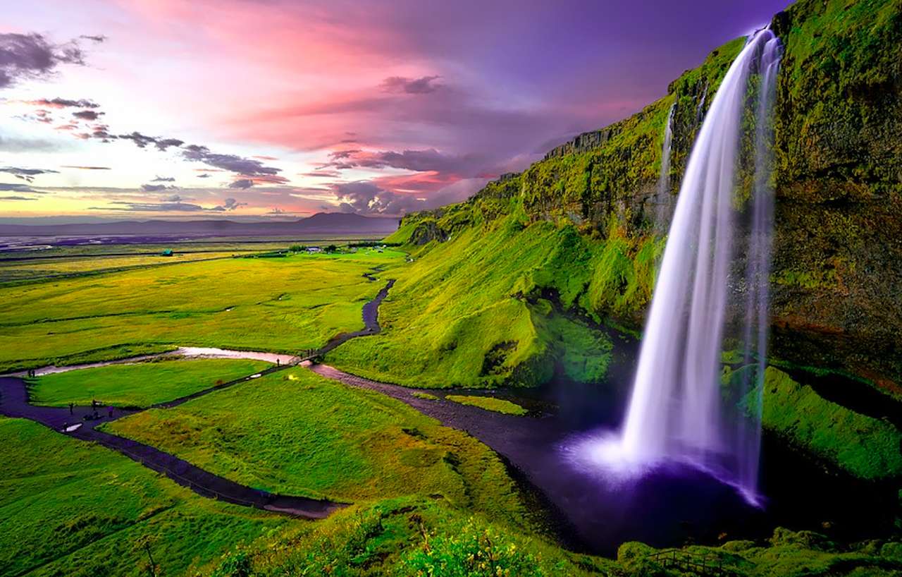 Исландия-Величественный водопад Seljalandsfoss онлайн-пазл