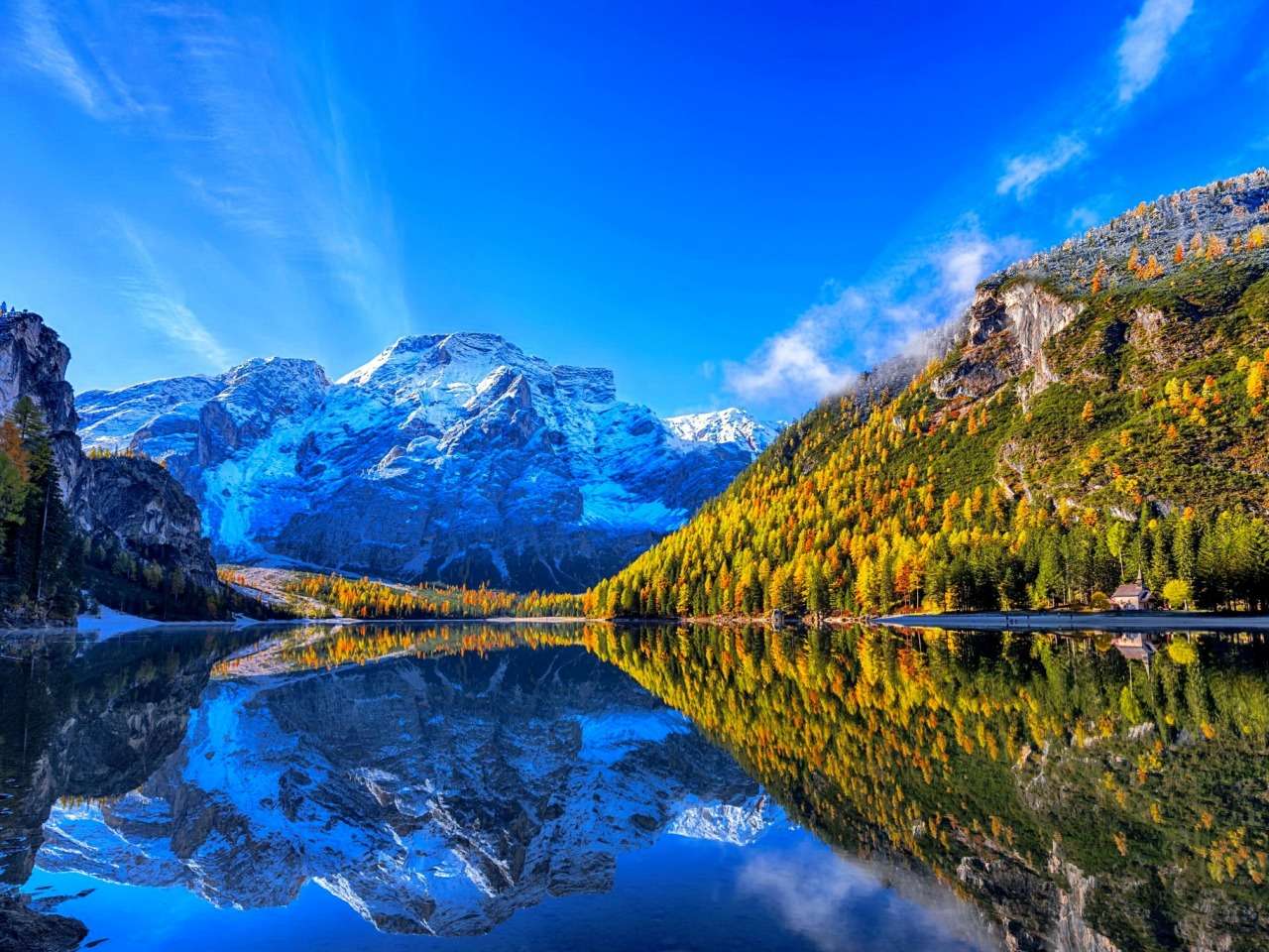 Blue sky reflections jigsaw puzzle online