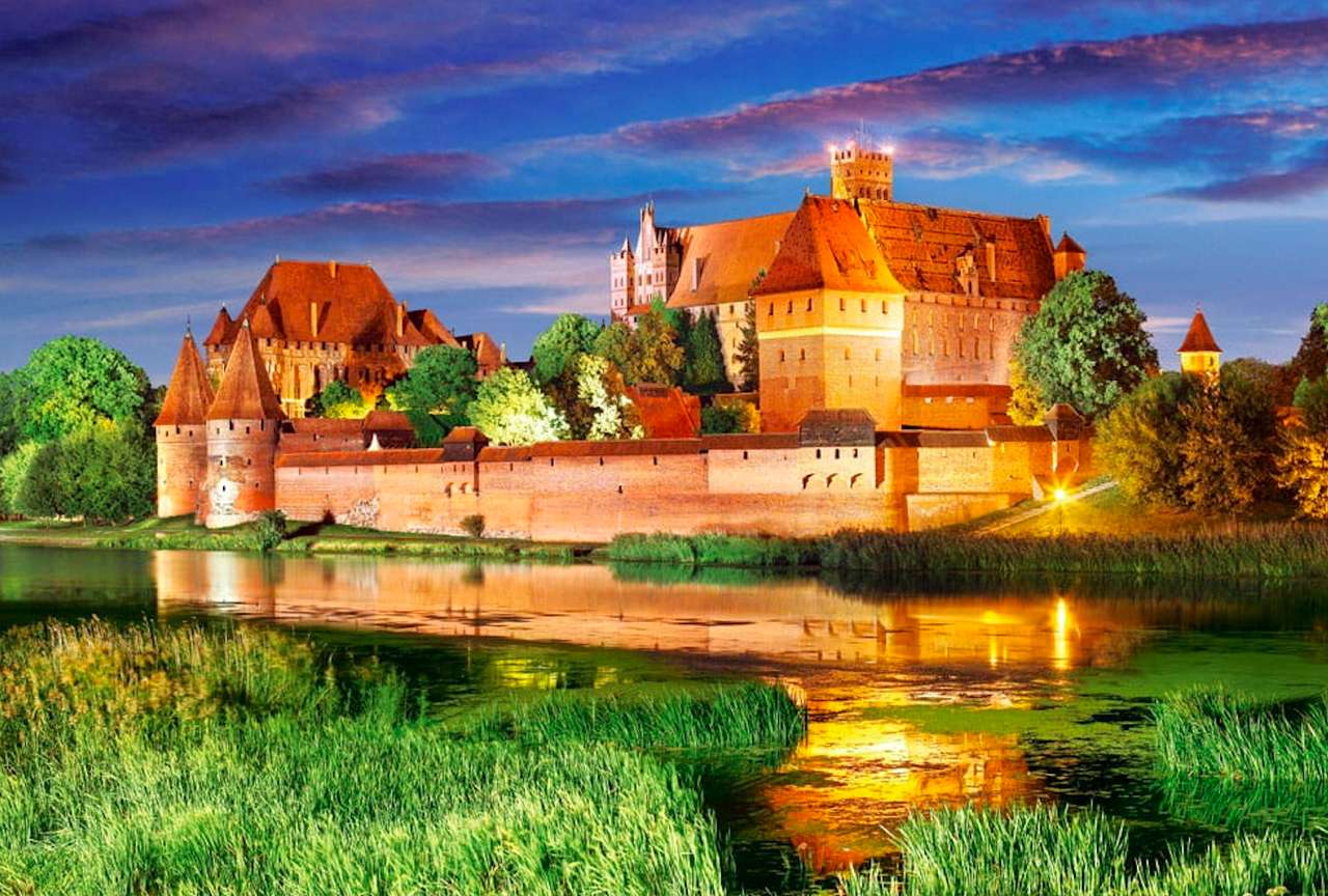 Polen-Zamek Malbork-Vackert slott i Malbork Pussel online