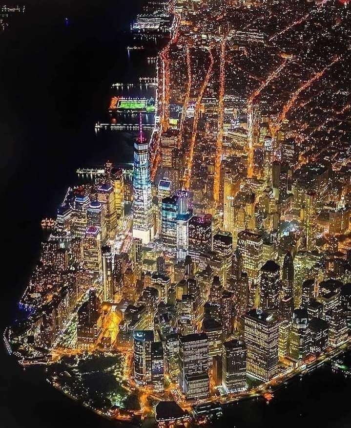 Lower Manhattans skyline sett från ovan ?✨ ? Pussel online