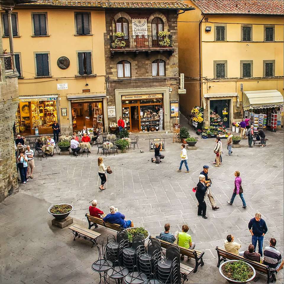 Кортона, провинция Ареццо, Италия онлайн-пазл