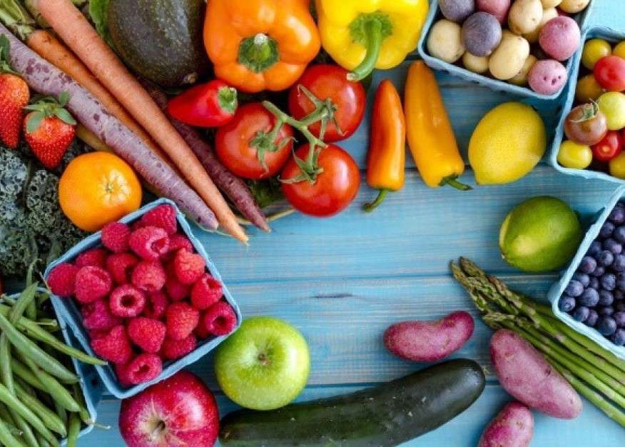 Verduras saludables y frutas. rompecabezas en línea