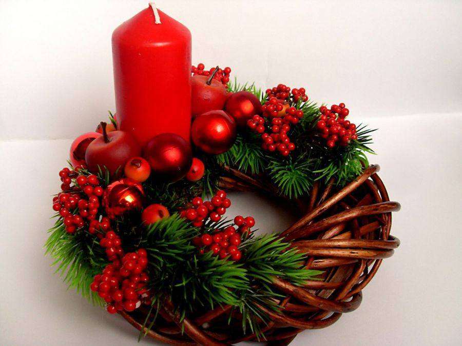 Wreath with a candle jigsaw puzzle online