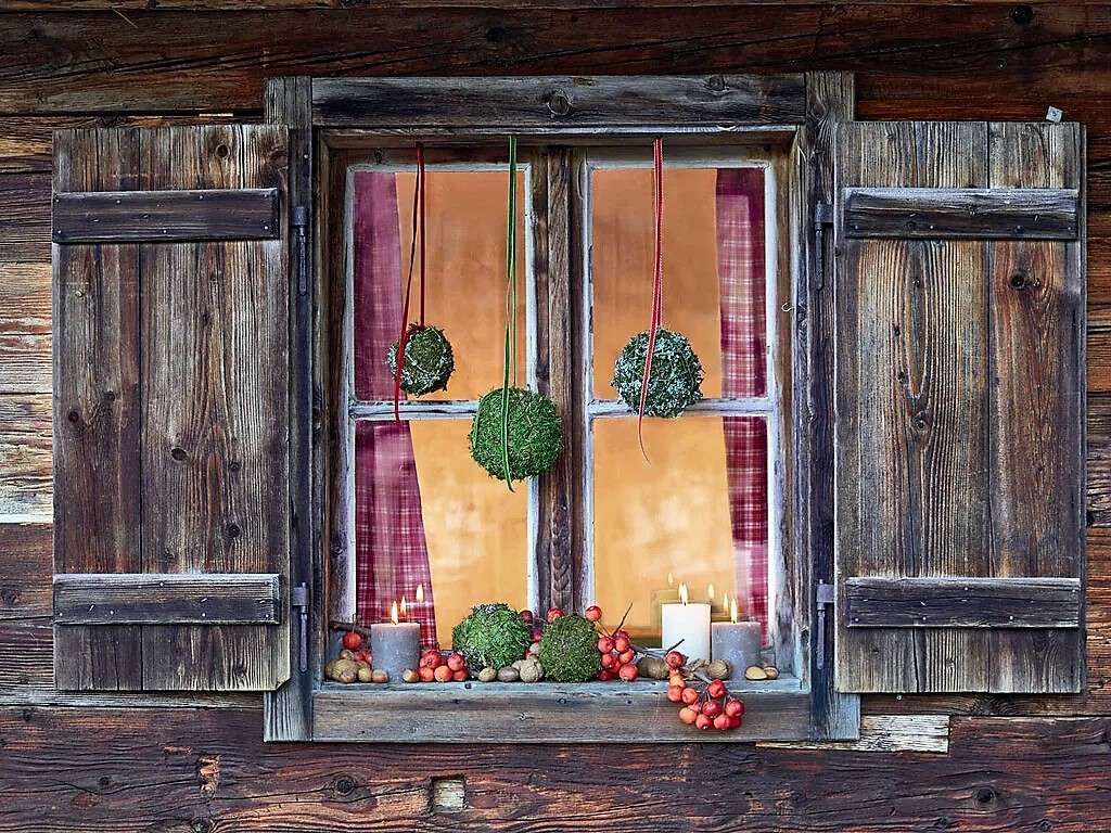 Adventní dekorace na okno skládačky online