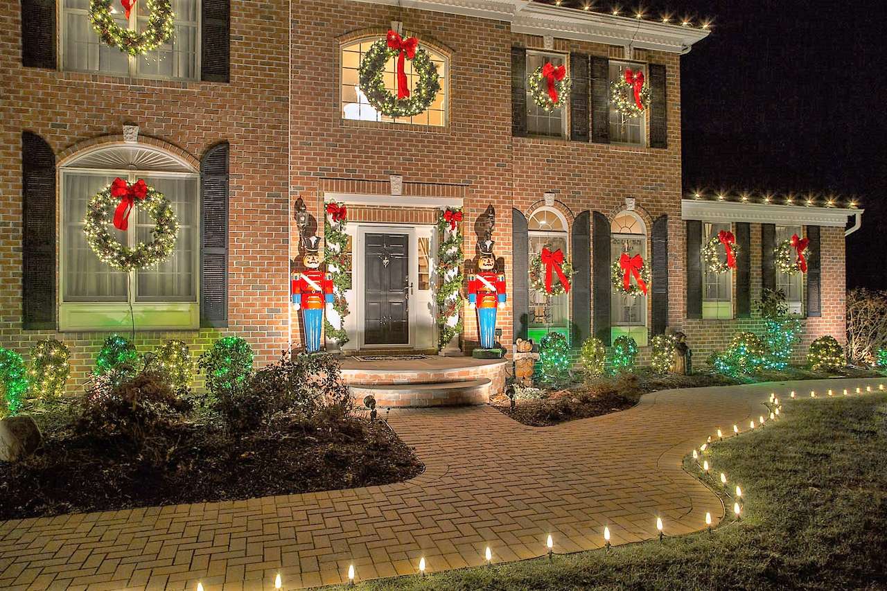 Коледна украса в къщата онлайн пъзел