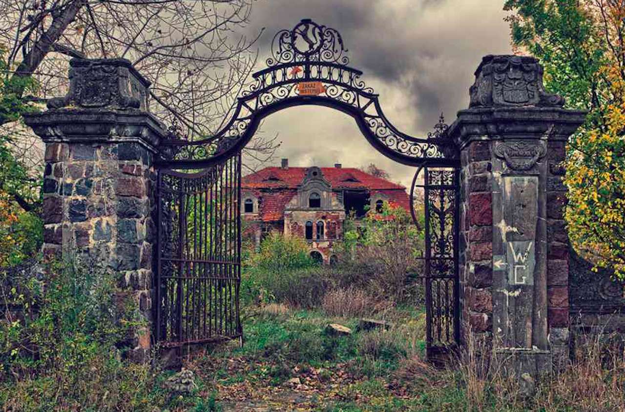Polonia-Bełcz Wielki-un palacio abandonado descuidado rompecabezas en línea
