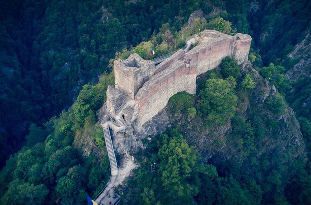 Poenari-fort legpuzzel online