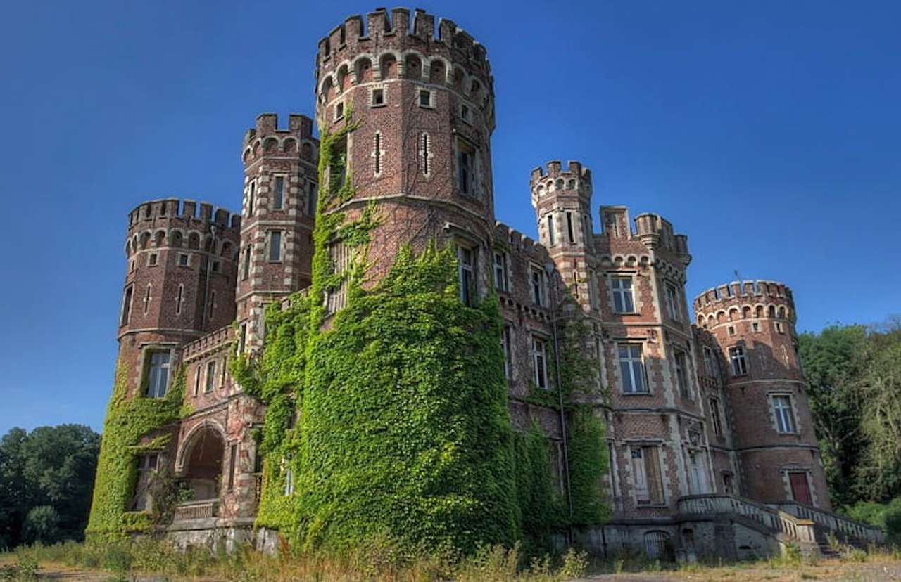 Bélgica-Abandonado Château de Moulbaix puzzle online