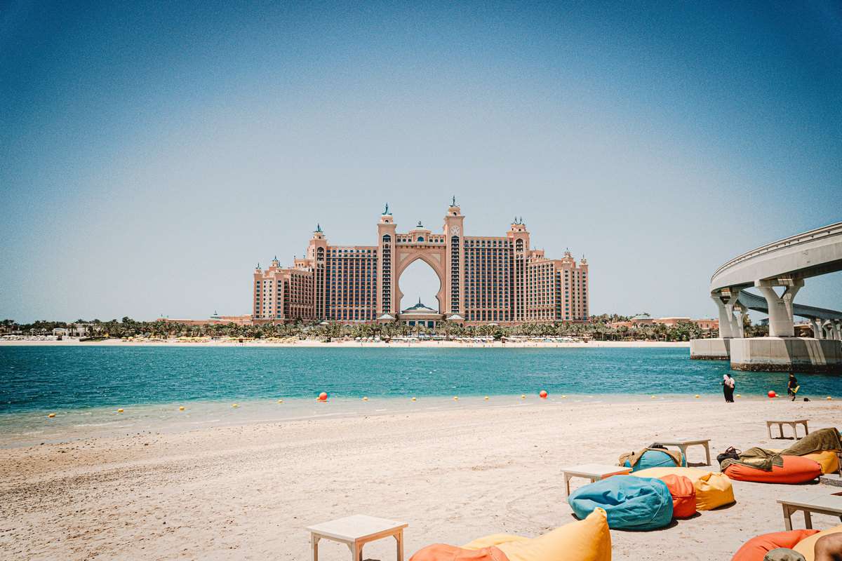 Dubai strand pussel på nätet