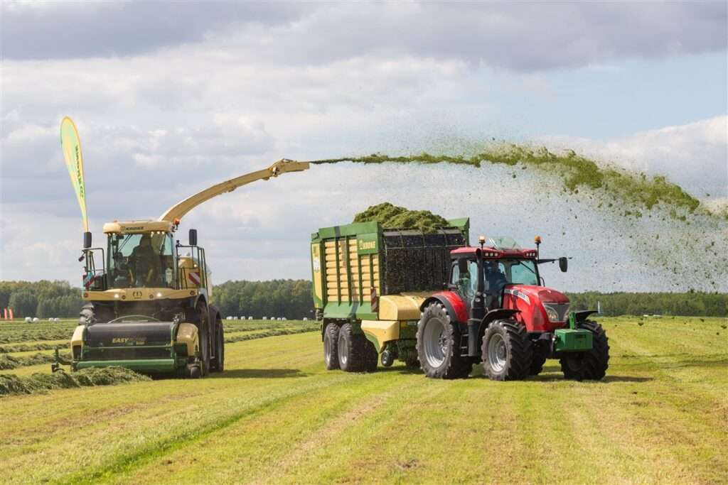 Tractor Krone jigsaw puzzle online