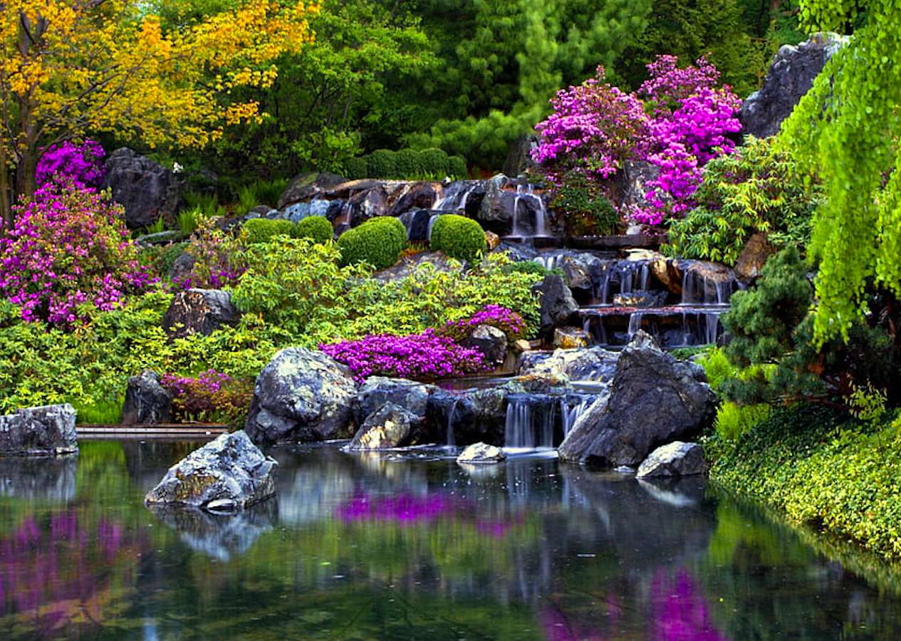 Beautiful water cascades in the park online puzzle
