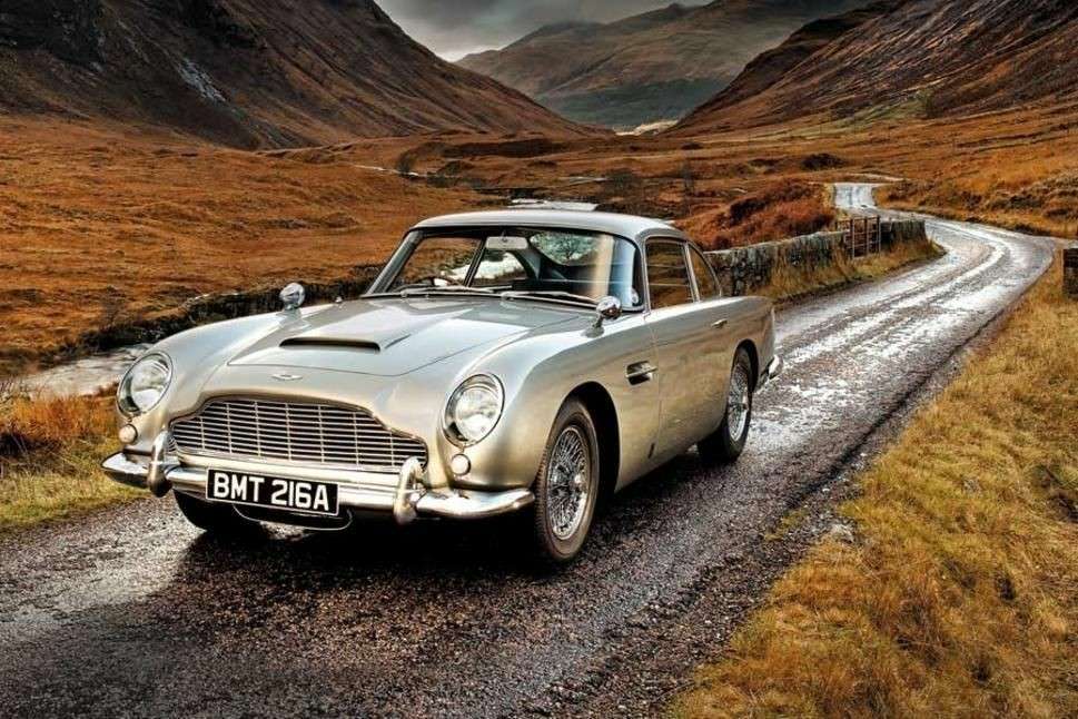 aston martin puzzle online