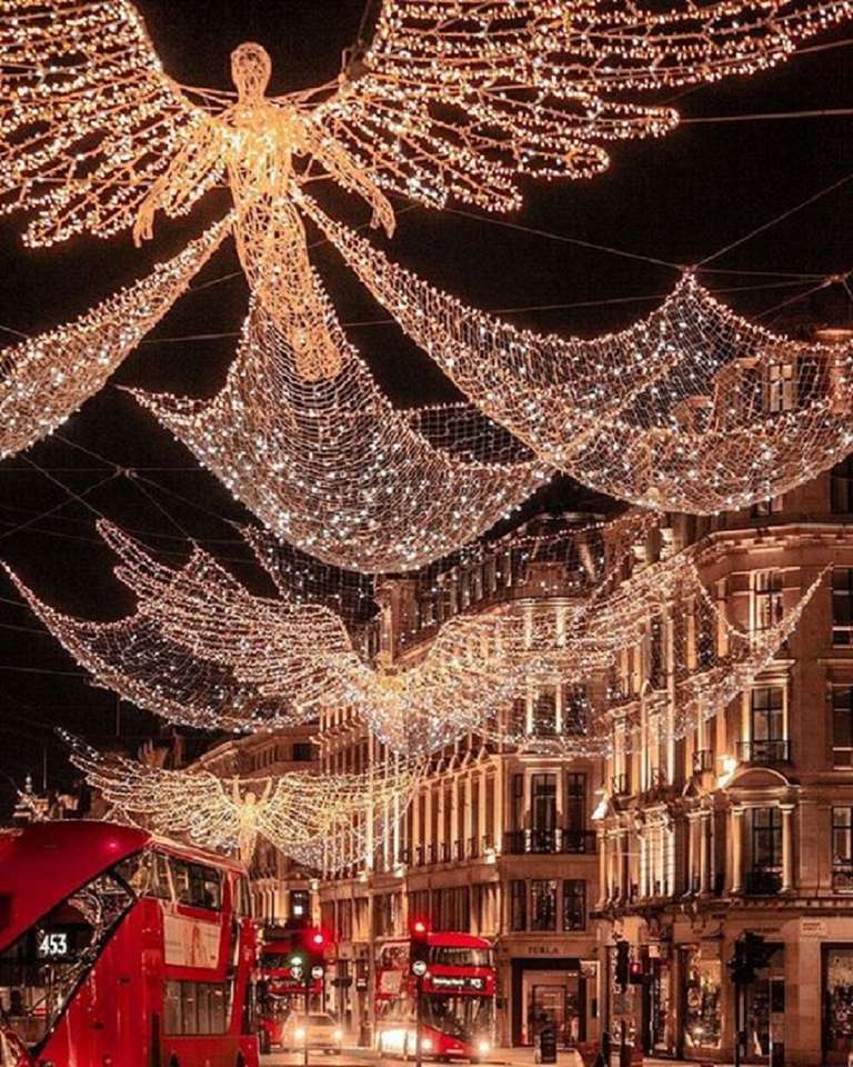 Лондонская улица в Рождество пазл онлайн