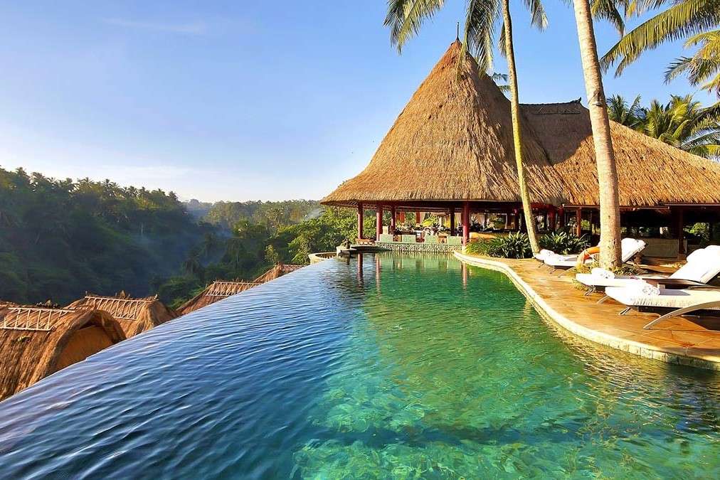 Zwembad met uitzicht in Indonesië online puzzel