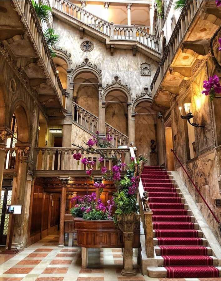 Impresionante arquitectura del Hotel Danieli en Venecia, rompecabezas en línea