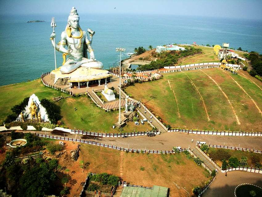 Divindade hindu - Shiva - a beleza deste lugar é incrível quebra-cabeças online