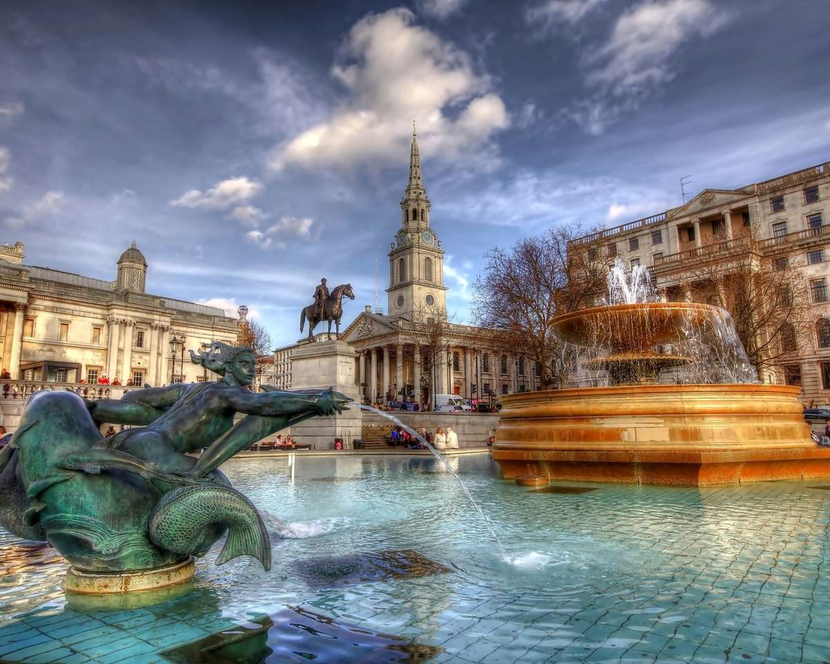 Fountains in London jigsaw puzzle online