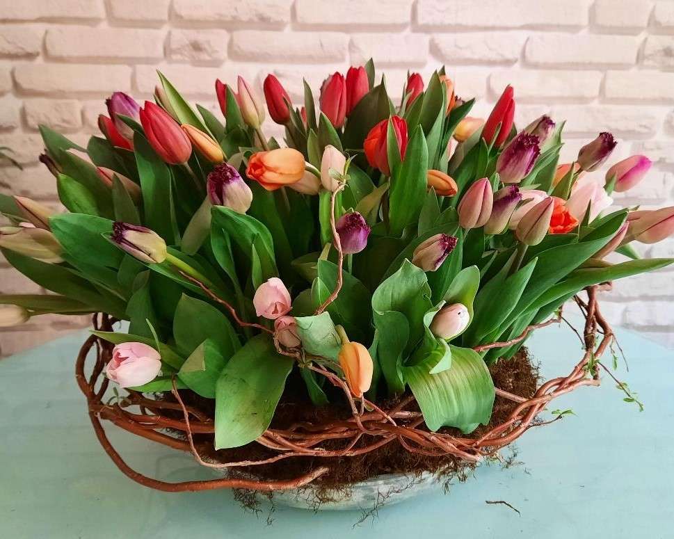 Un gran ramo de tulipanes. rompecabezas en línea